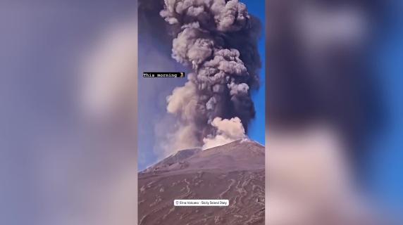 L'eruzione dell'Etna: boati e cenere
