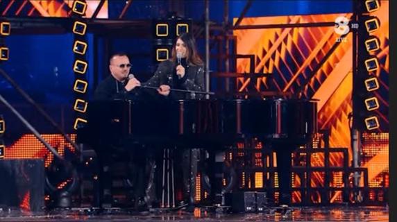 Giorgia e Gigi D'Alessio, l'omaggio a Pino Daniele a X Factor è da brividi