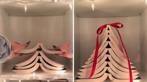 L’albero di Natale fatto con i libri è il nuovo trend su TikTok