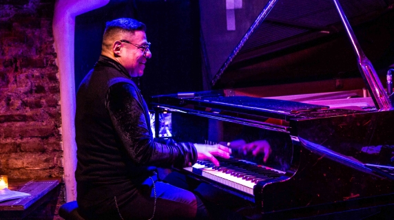 Benito Gonzales, il live in trio del grande pianista jazz venezuelano