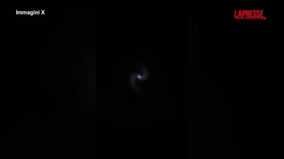Il video della spirale luminosa apparsa nei cieli italiani