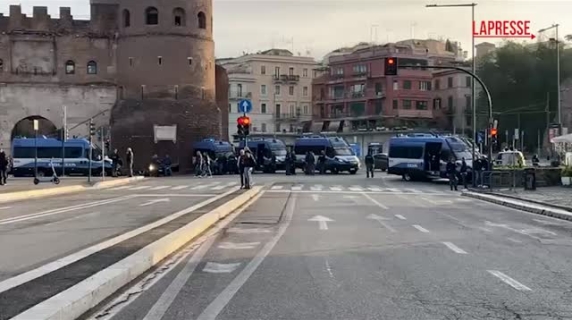 25 aprile, antagonisti e Comunità ebraica a Porta San Paolo blindata