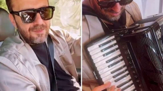 Cesare Cremonini realizza un «sogno», il video: «Ecco la fisarmonica che porterò in tour negli stadi»