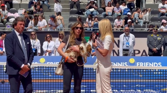 Fagnani scherza: «Martedì c'è Belve, Inter-Barcellona di Champions è una partita saltabile»