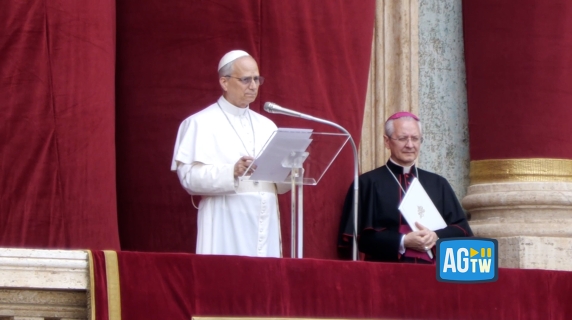 Leone XIV e l'appello ai leader mondiali: «Mai più la guerra»