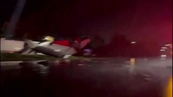 Incidente aereo a Panama: jet finisce fuori pista, feriti alcuni passeggeri | Corriere TV