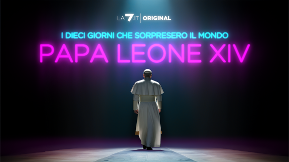 «Il Papa? Usa Whatsapp», il racconto di un padre agostiniano nello speciale La7: «Leone XIV. I dieci giorni che sorpresero il mondo»
