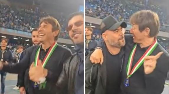 Antonio Conte festeggia allo stadio con Salvatore Esposito: «Ci siamo ripresi Chell' che è o'nuost»