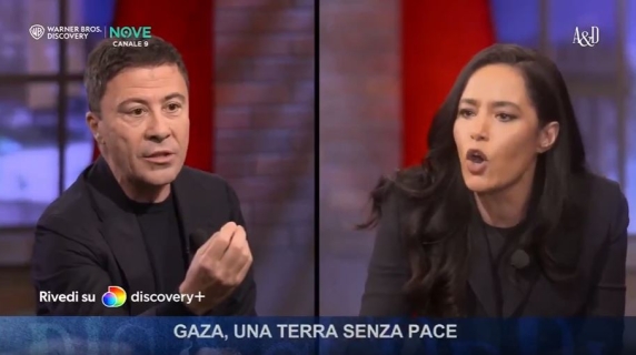 Scontro in tv, Bocchino a Jebreal: «Lei è profondamente antisemita» e la giornalista replica: «Un pazzo, ubriaco, una vergogna umana»