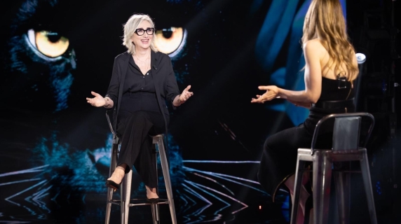 Lunetta Savino a «Belve»: «Io dalle lezioni di sesso in teatro a Cettina di 'Medico in famiglia'»