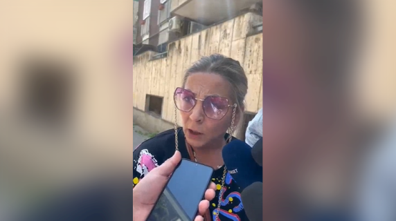 Fiorenza Cossentino, la mamma di Martina Carbonaro: «Un mostro l'ha uccisa, lo hanno prelevato a casa mia»