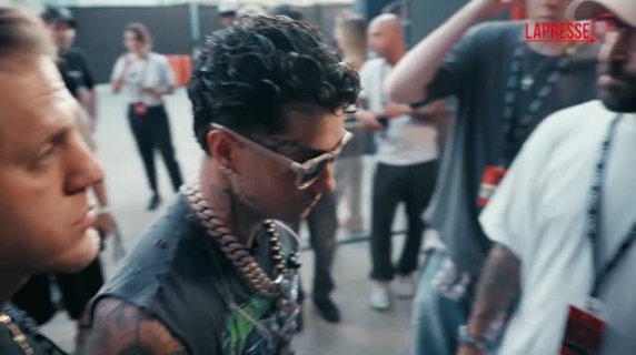 Tony Effe a Milano apre il Summer Tour 2025: il live al Carroponte