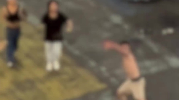 Milano, la mala-movida di NoLo. I residenti: «Ci lanciano anche le bottiglie»