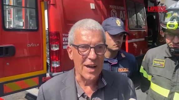 Esplosione in appartamento in via Nizza a Torino, il sostituto procuratore: «Ancora da chiarire le cause»