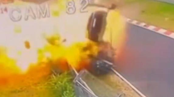 Incidente al Nürburgring: due auto sportive si scontrano a 200 km/h
