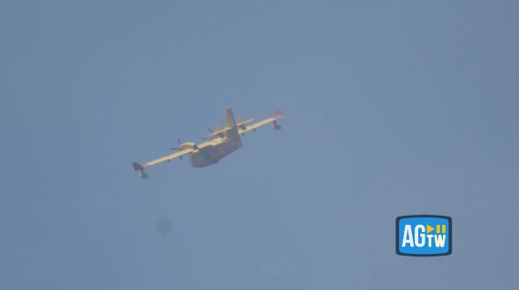 Incendio alle porte di Roma, a Boccea in azione in canadair
