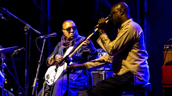 Meshell Ndgeocello e l'omaggio a James Baldwin: a Villa Osio il live fra alternative jazz e impegno