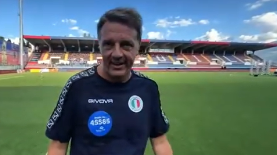 Partita del cuore: Renzi scalpita, tra palleggi e imitazioni di La Russa e Berlusconi