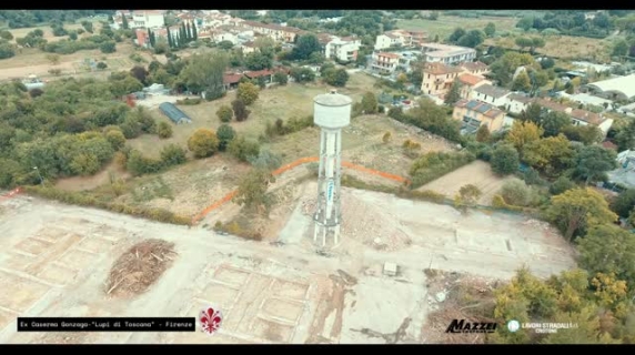 Il video della demolizione dell'ex caserma Lupi di Toscana