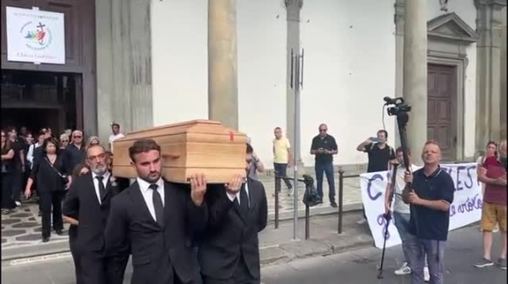 Funerale di Celeste Pin, sfilano i big del calcio
