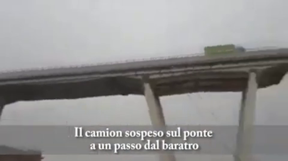 Il crollo del ponte Morandi di Genova: videostoria di un disastro, voci e immagini di quei minuti