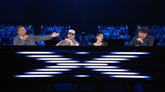 X Factor 2025, le prime immagini con i nuovi giudici: Achille Lauro, Francesco Gabbani, Jake La Furia e Paola Iezzi