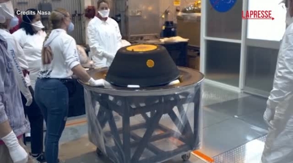 Spazio, trovate su un asteroide particelle più antiche del Sistema Solare: le immagini della Nasa