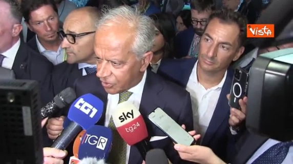 Piantedosi: «Sullo sgombero del Leoncavallo eravamo in ritardo, andava fatto. Anche la sede di Casapound è nella lista»