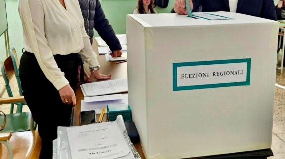 Elezioni regionali Marche: le reazioni al voto in diretta