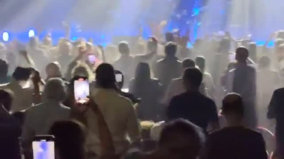 Umberto Tozzi infiamma l'Augusteo di Napoli