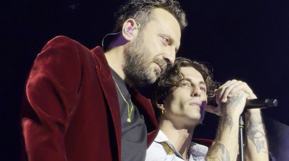 Damiano David in concerto Milano, il video del duetto a sorpresa con Cesare Cremonini