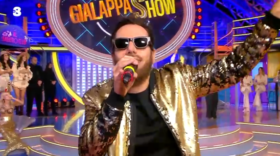 Giovanni Vernia, la parodia di Cesare Cremonini al GialappaShow è da ridere