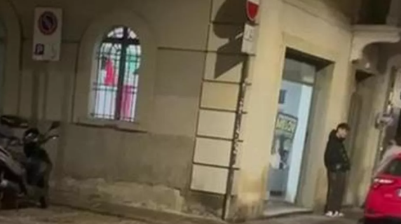 Cori fascisti nella sede di Fratelli d’Italia a Parma: il video sui social