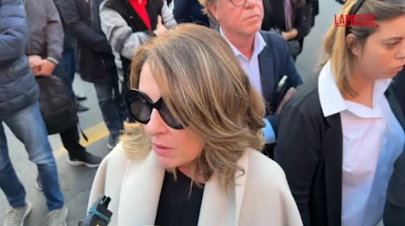 Alessia Vessicchio ai funerali del papà: «Non era solo nostro, era per tutti»