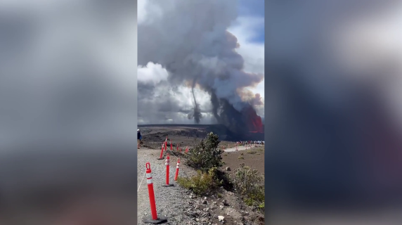 Ecco il «volnado», raro fenomeno di eruzione e tornado