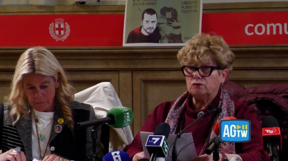 La mamma di Alberto Trentini, da un anno in carcere in Venezuela: «Governo per Alberto si è speso troppo poco»