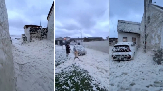 La schiuma del mare avvolge una località irlandese: il paesaggio diventa surreale