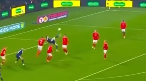 La rovesciata spaziale di McTominay entra nella storia, la Scozia va ai Mondiali