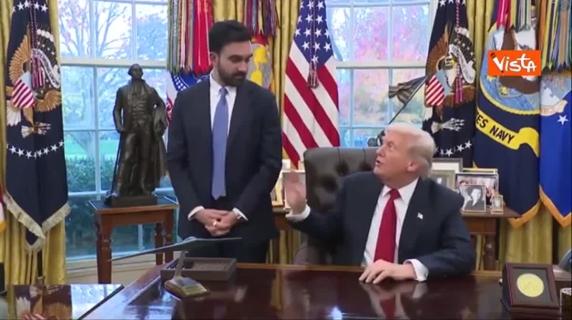 Giornalista chiede a Mamdani se considera Trump fascista. Il presidente: «Digli di sì, no problem»