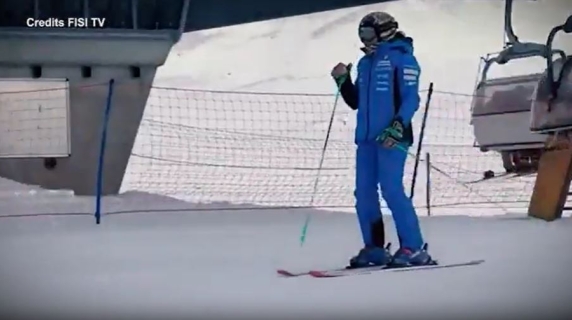 Federica Brignone torna in pista dopo l'infortunio: le immagini da Cervinia