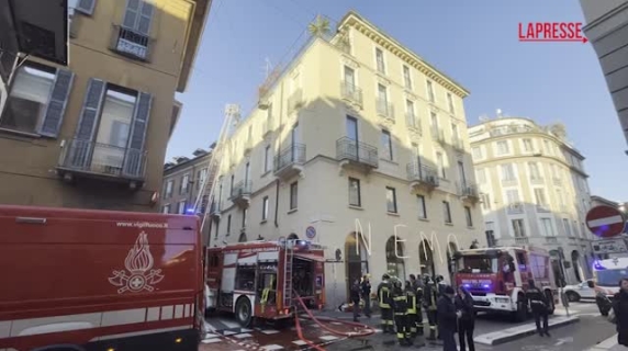 Milano, incendio in un palazzo in centro: edificio evacuato