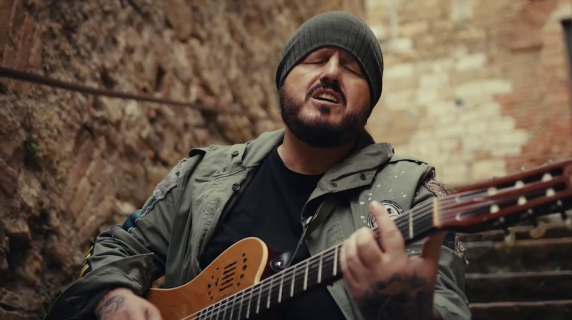 «Regina d’a Speranza», il nuovo singolo di Nello Daniele in anteprima su Corriere.it