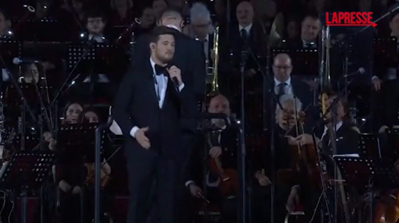 Michael Bublé al Concerto con i Poveri con Papa Leone XIV: «È il momento più bello della mia carriera»