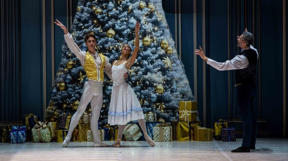 Lo Schiaccianoci con il Balletto di Milano al Teatro Olimpico, tra magia fiabesca e art déco