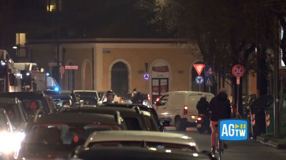 Bologna, corteo contro Virtus-Hapoel blocca le strade: il video del traffico paralizzato a Porta San Donato
