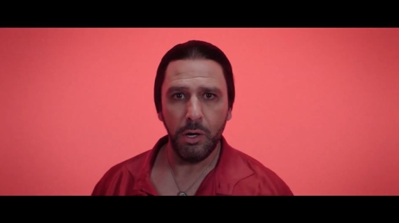 Checco Zalone lancia il nuovo brano 