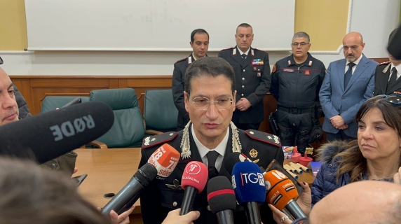 Capodanno, il generale Storniolo: acquistate botti sicuri, godiamocelo