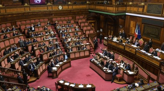 Il voto sulla legge di bilancio in Senato in diretta video
