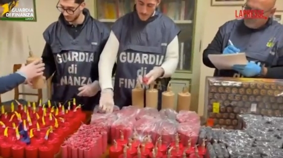 Sequestrati a Lucca e Benevento botti illegali messi in commercio in vista del Capodanno | Il video della retata