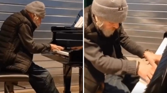 Portano un pianoforte al mercato rionale San Silverio a Roma e un senzatetto non resiste al richiamo: la performance di Andreas è virale